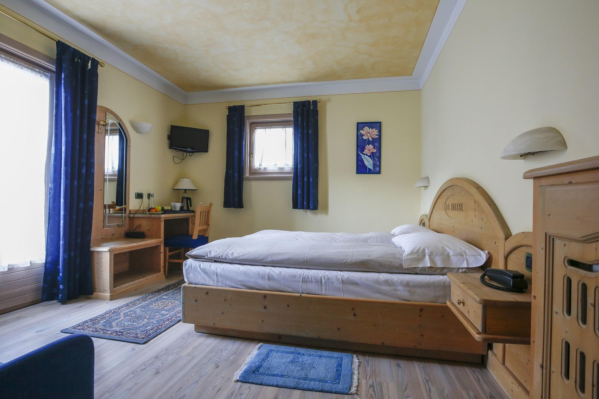 Hotel "La Suisse" Ливиньо Экстерьер фото