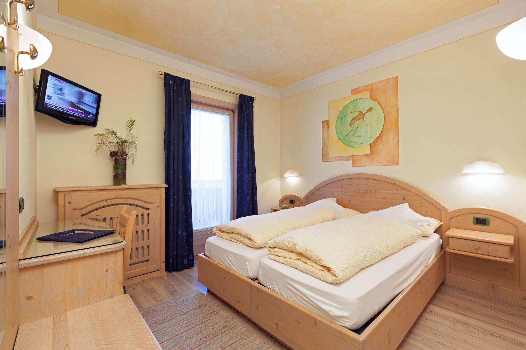 Hotel "La Suisse" Ливиньо Экстерьер фото