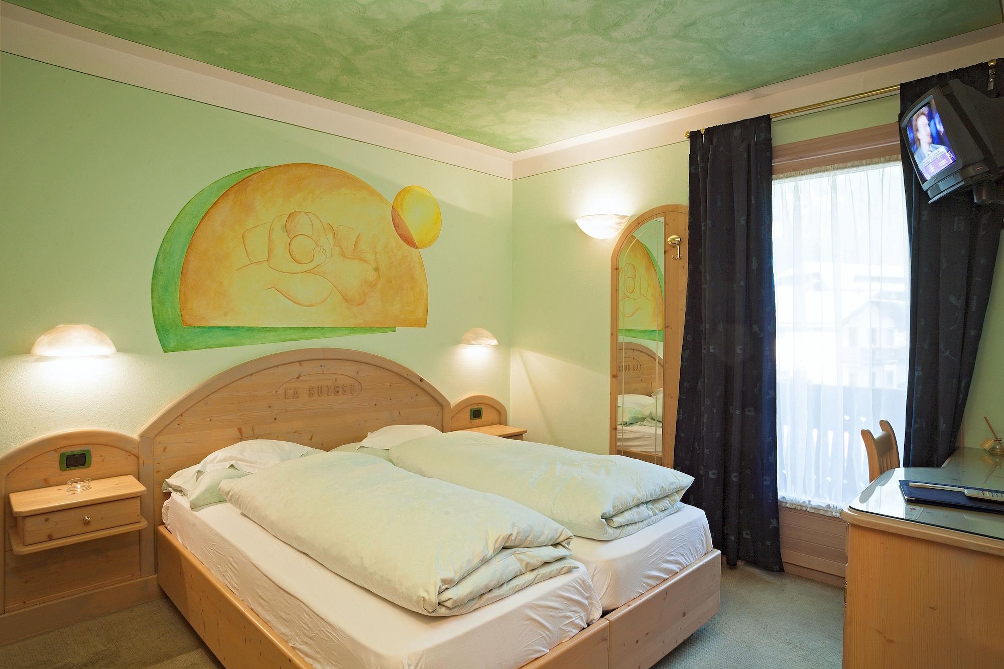 Hotel "La Suisse" Ливиньо Экстерьер фото