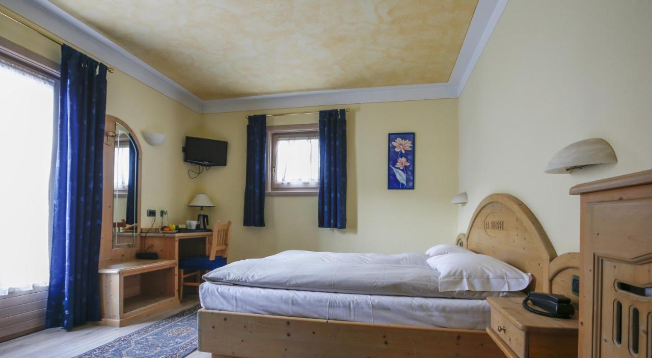 Hotel "La Suisse" Ливиньо Экстерьер фото