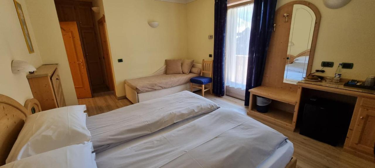 Hotel "La Suisse" Ливиньо Экстерьер фото
