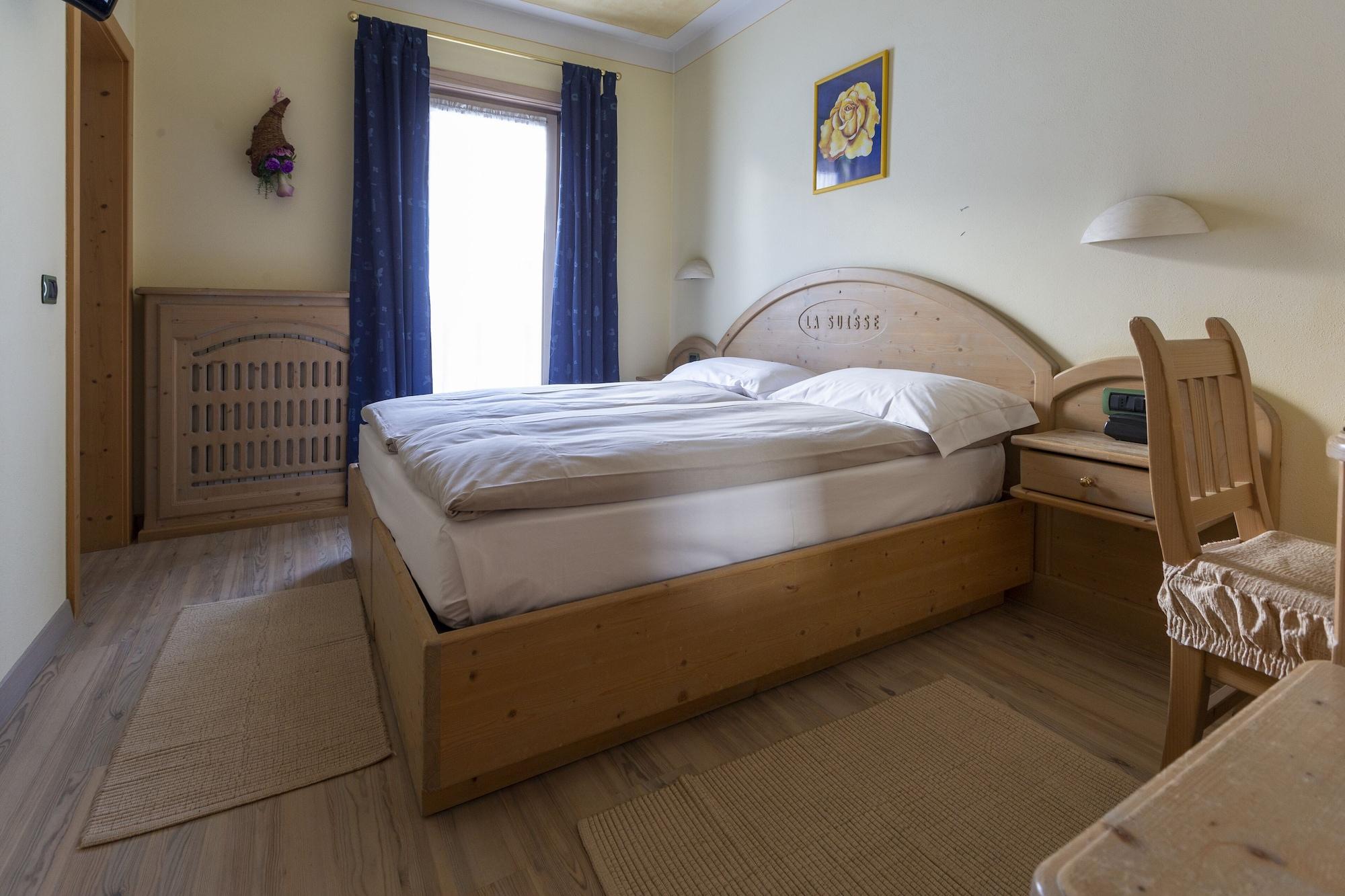 Hotel "La Suisse" Ливиньо Экстерьер фото