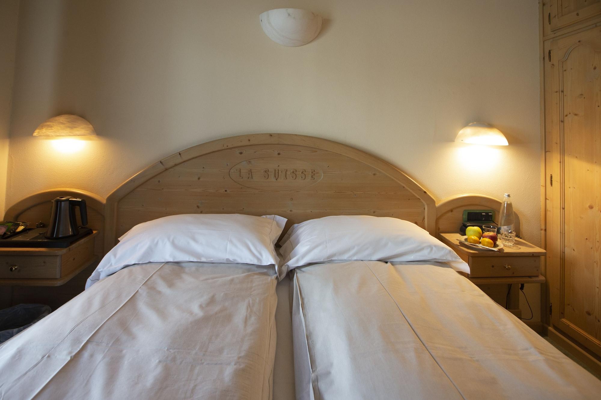 Hotel "La Suisse" Ливиньо Экстерьер фото