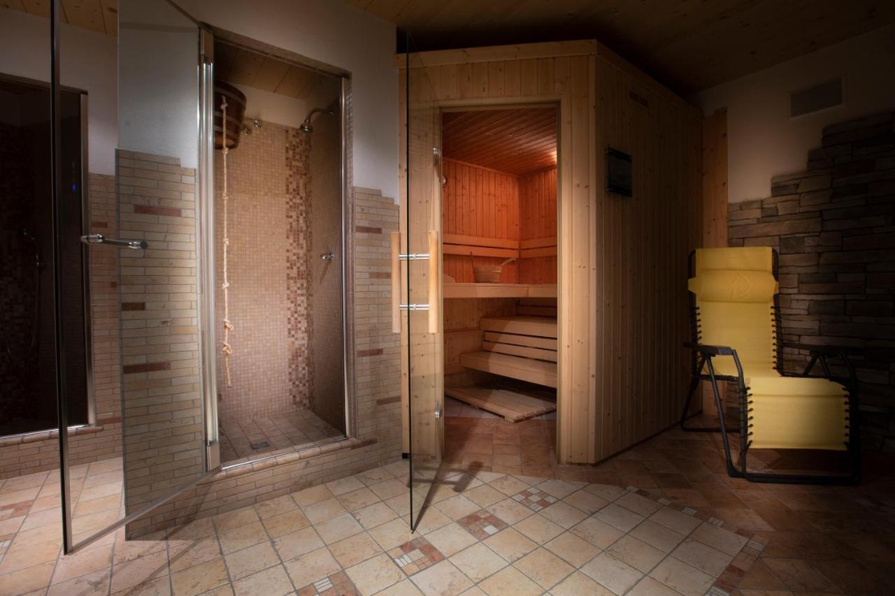 Hotel "La Suisse" Ливиньо Экстерьер фото